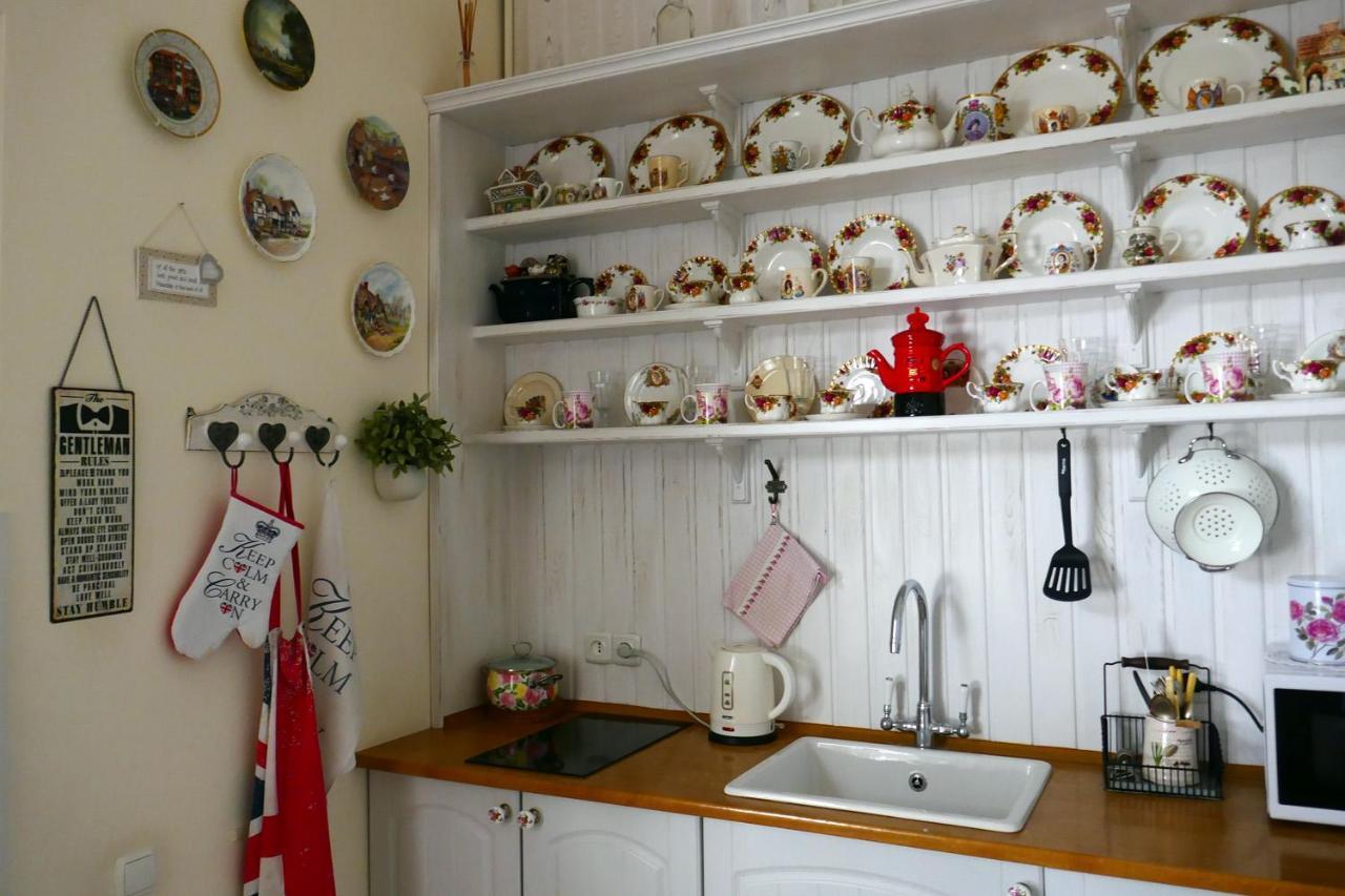 Romantic Apartment On Rynok Square With Air-Conditioning 利沃夫 外观 照片